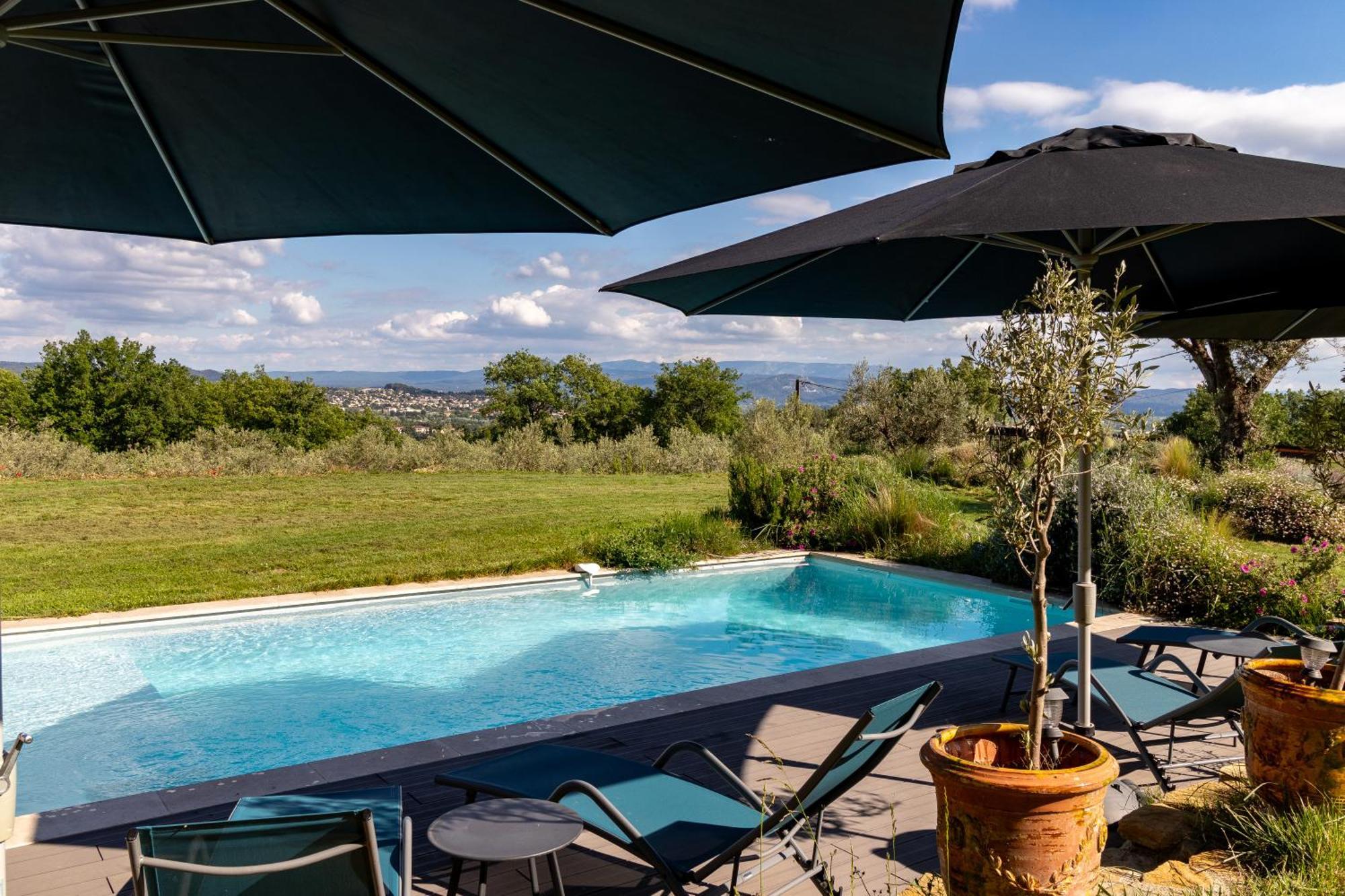 Terre Luberon Hotel Pertuis Exterior photo